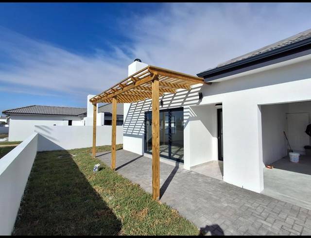 3 BEDROOM HOUSE FOR SALE IN SHELLEY POINT